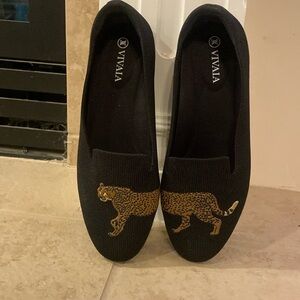 Women’s Black flats